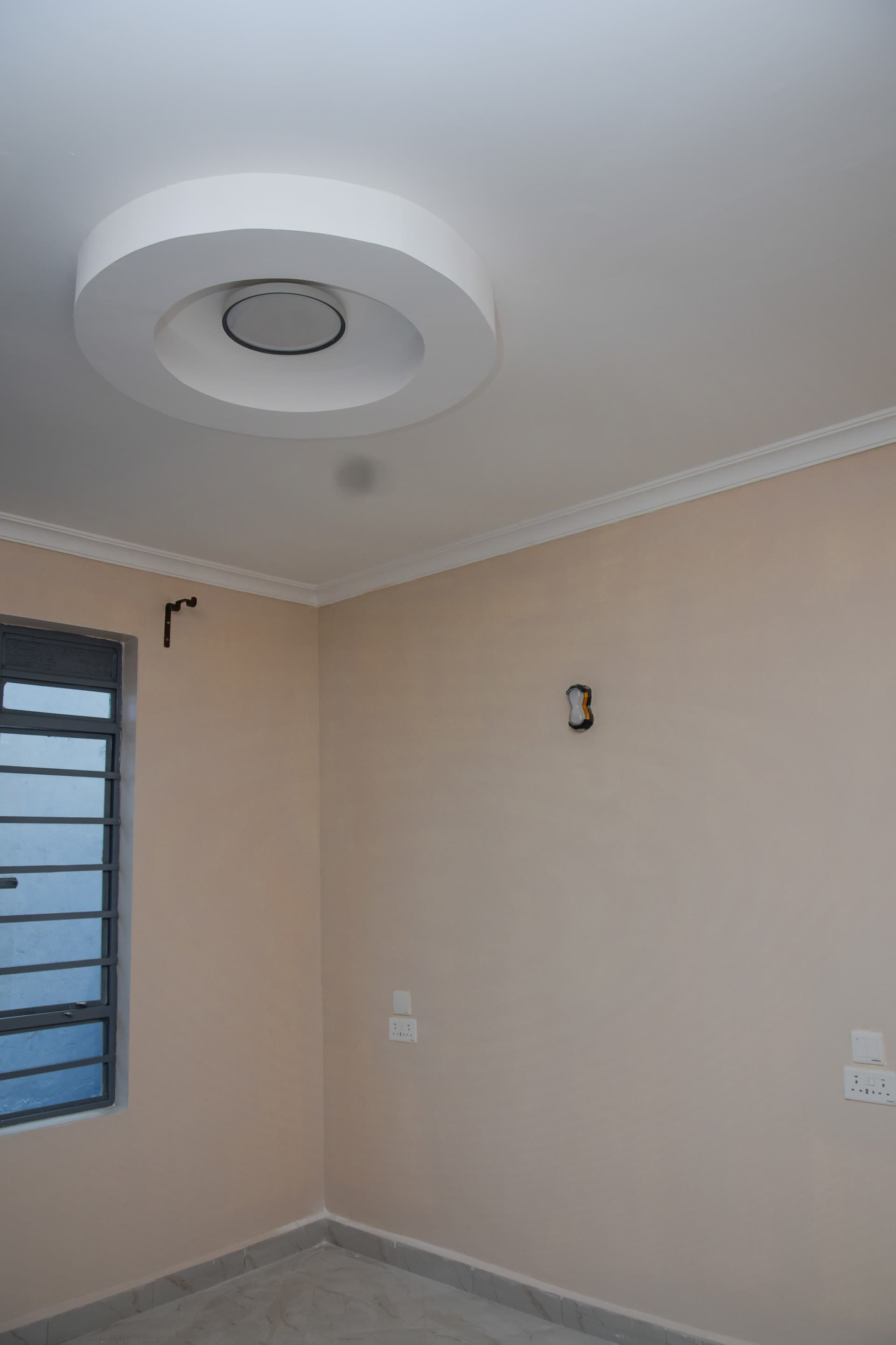 Master Bedroom Soft Hue & Precision Trim Painting
