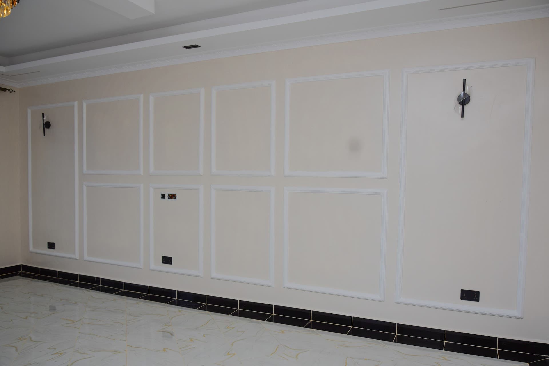 Epoxy Flooring vs Ceramic Tiles in Kenya: The Ultimate Comparison